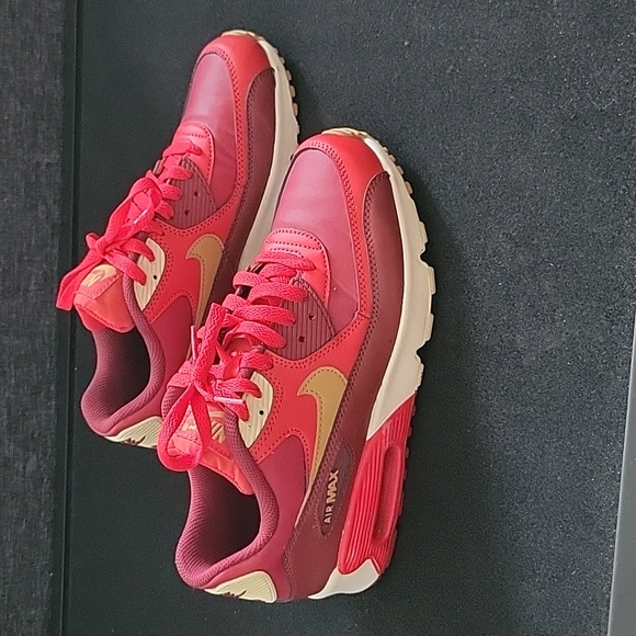 AIR MAX 90 LEATHER GS 'RED GOLD' Size 6.5y - Picture 3 of 9